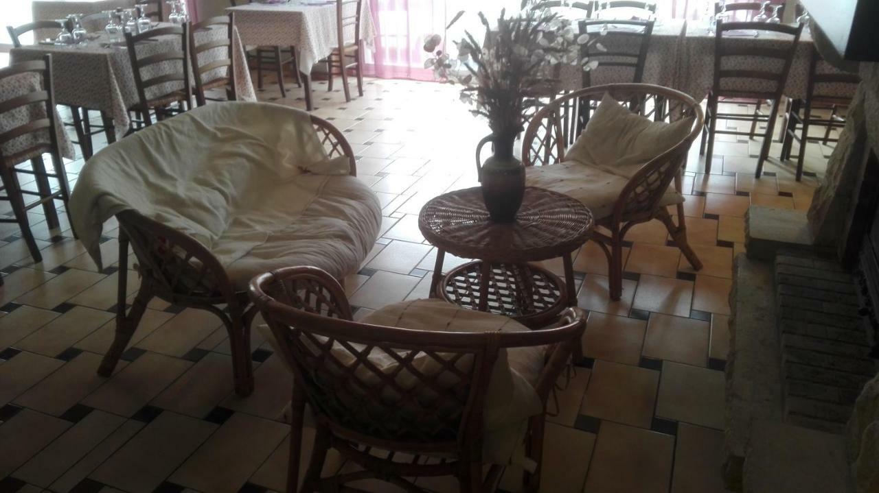 Hotel Le Barry Villefranche-dʼAlbigeois Esterno foto